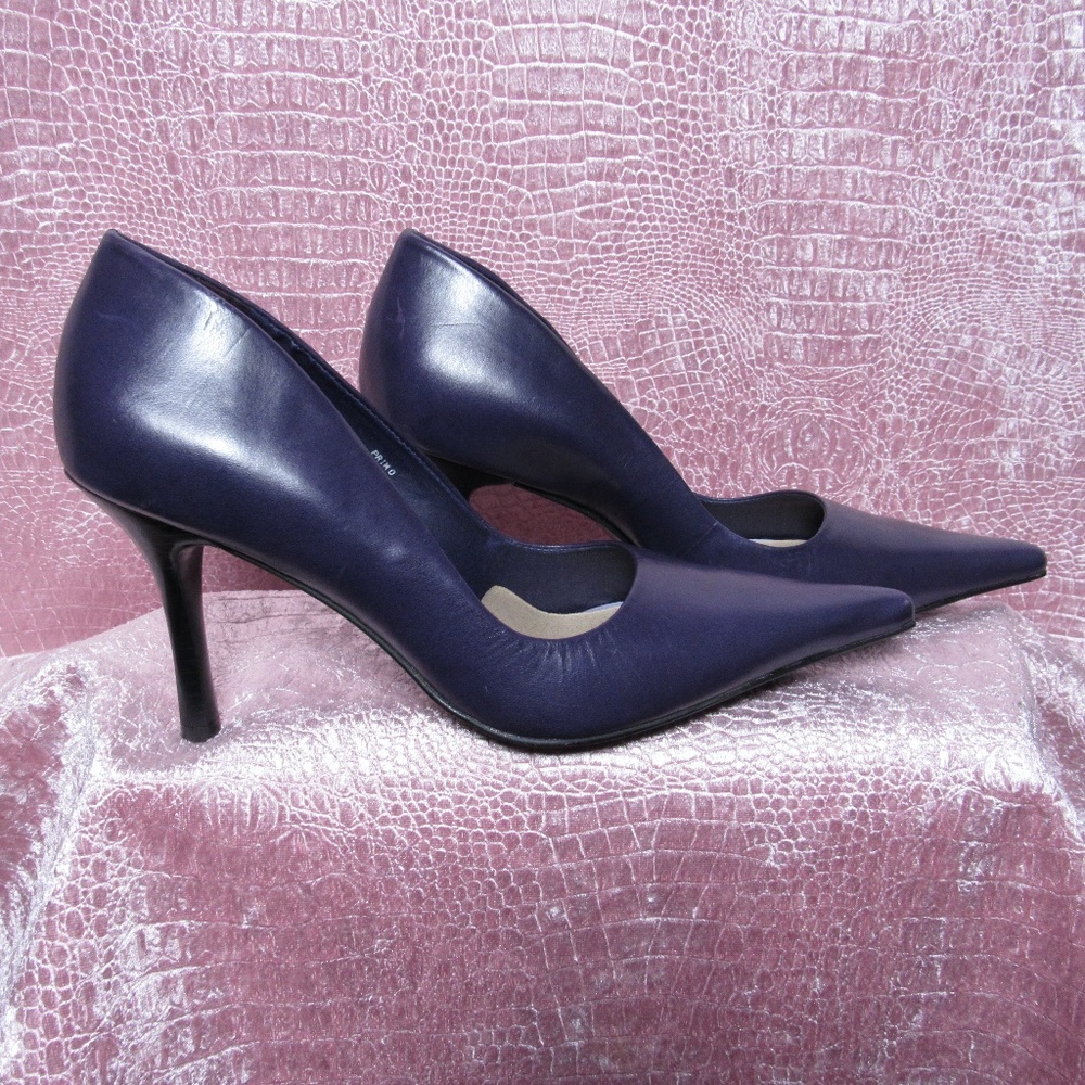 Womans shoes/ stilleto pumps